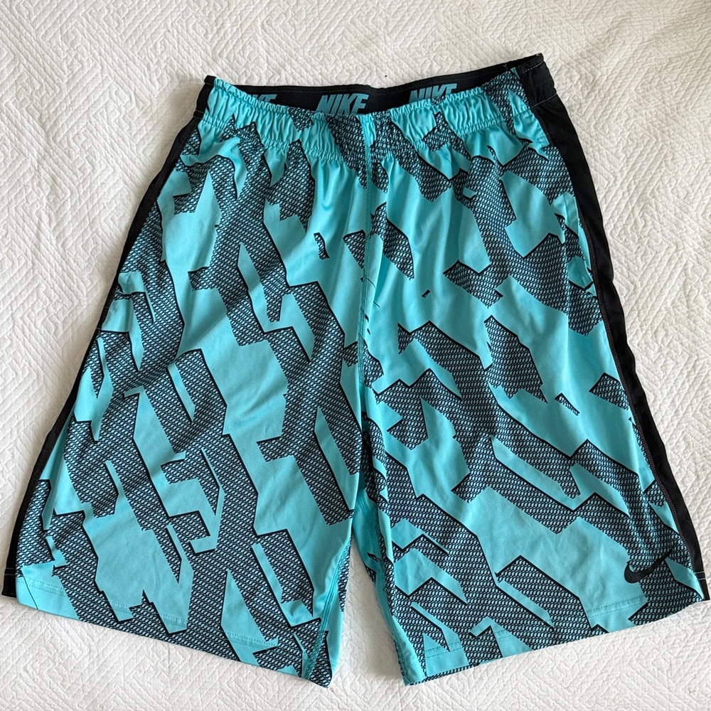 Nike Men's Teal and Black Geometric Shorts